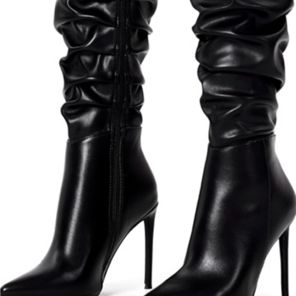 Sleek Black Heeled Boots for Women